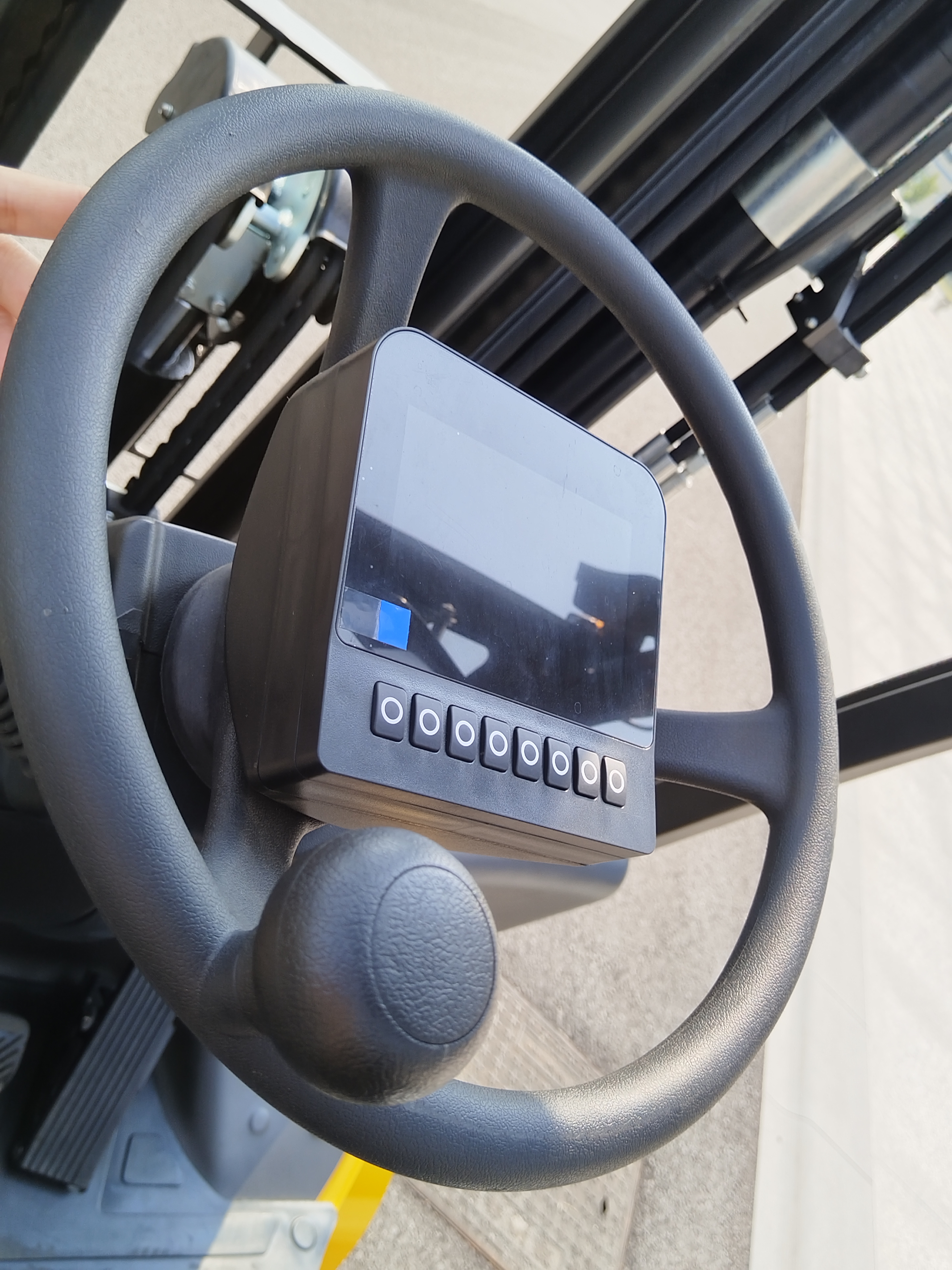 Instrument panel of lithium-ion forklift