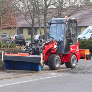 Quick Connect Wheel Loader with Snow Blower in Mud